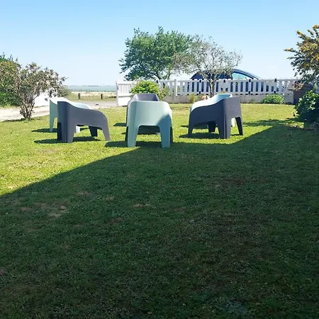 Maison Face A La Villa *