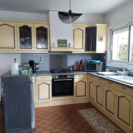 Maison Face A La Villa *