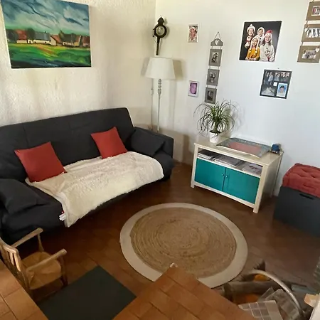 Maison Face A La Villa